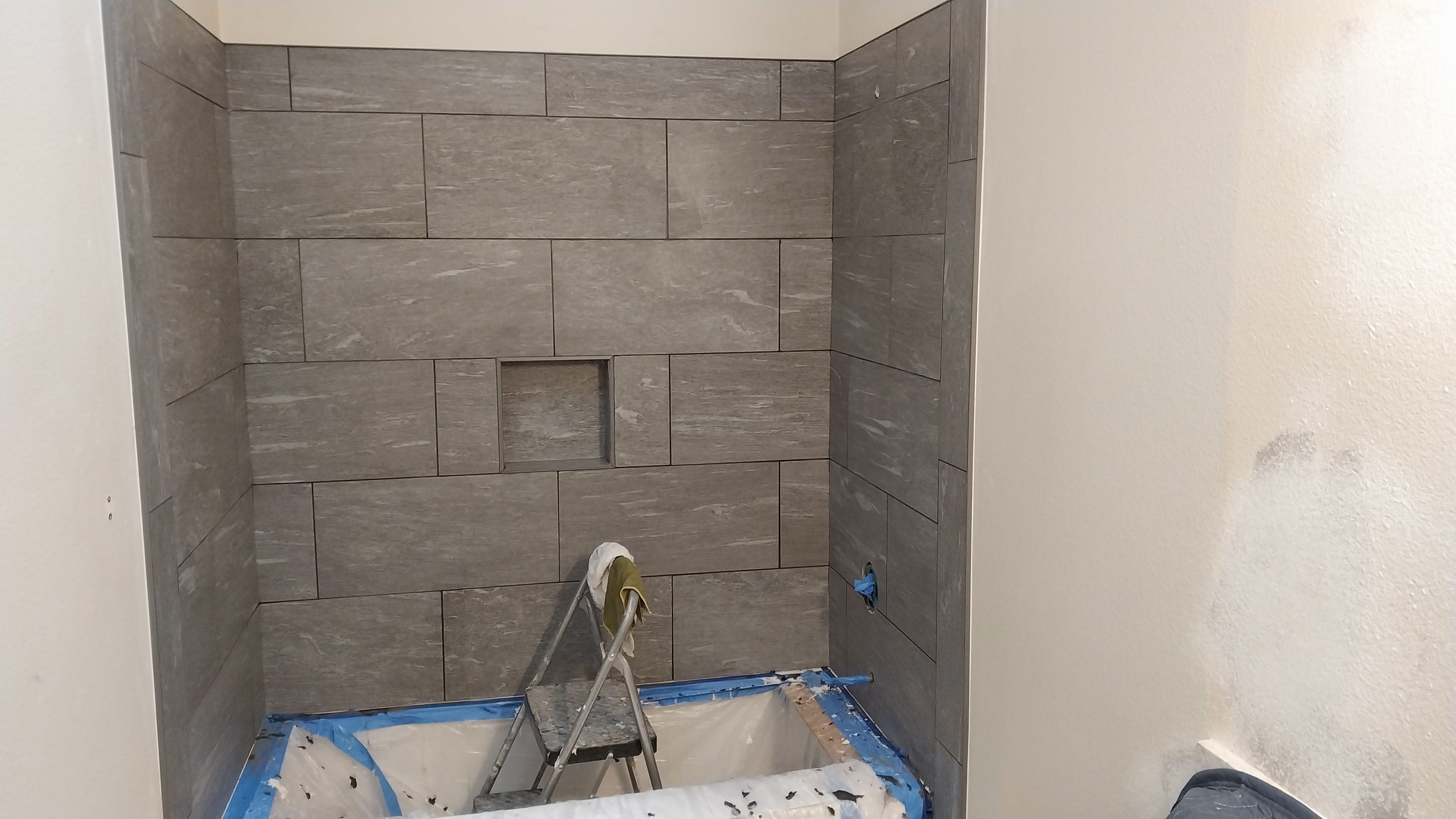Salem, Oregon expert in bathroom remodels and tile install